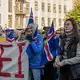Längst nicht alle Inselbewohner sind für einen EU-Beitritt. - Bild: Marco Di Marco/AP/dpa