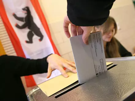Auch in Berlin wird gewählt. (Symbolbild) - Foto: Wolfgang Kumm/dpa
