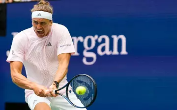 Alexander Zverev spricht bei den US Open über die Tücken der Bälle. (Archivbild) - Foto: Yuki Iwamura/AP/dpa