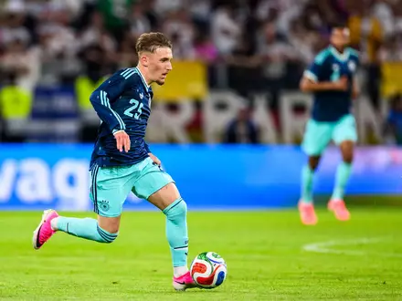 Nach seinem Kurz-Comeback für den FC Bayern will Lennart Karl schnellstmöglich auch wieder im Nationaltrikot auflaufen. (Archivbild) - Foto: Tom Weller/dpa
