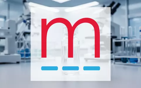 Abstrakte Darstellung moderner pharmazeutischer Forschung und Biotechnologie in einem sterilen Laborumfeld. - Foto: über boerse-global.de