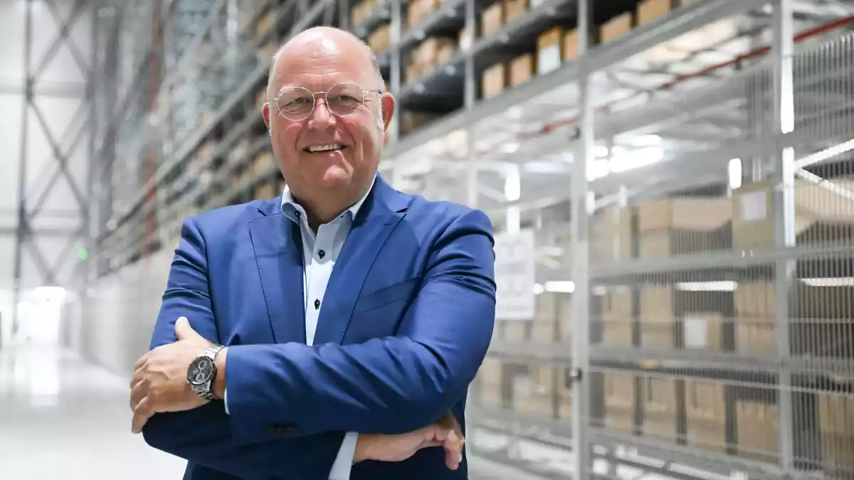 Intersport-Chef Alexander von Preen: «Wir werden unser Ziel von 100 neuen Standorten bis 2030 früher erreichen». (Archivbild)  - Bild: Bernd Weißbrod/dpa