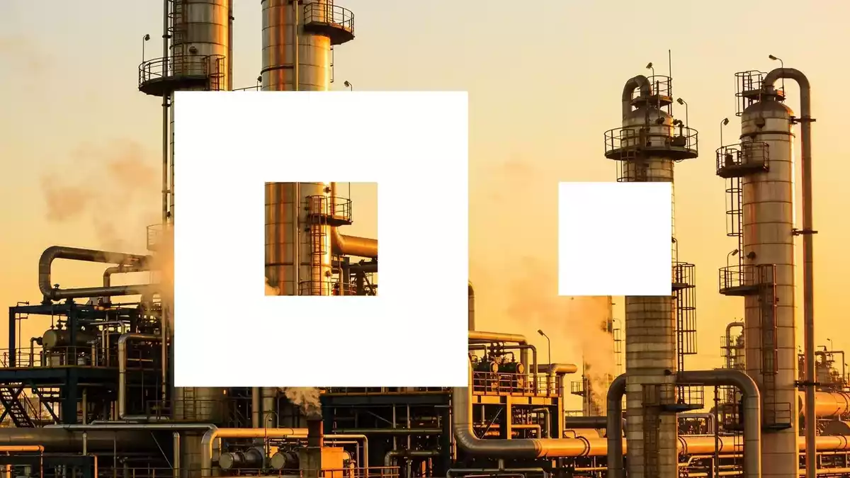 BASF Fair Value Cut to €55 as China Overcapacity and Rhine Woes Weigh