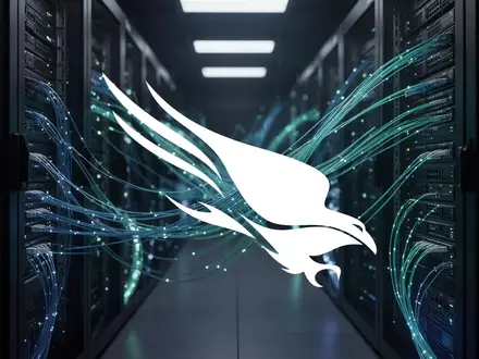 Abstraktes Bild eines modernen Serverraums mit leuchtenden Glasfaserkabeln als Symbol für Cybersicherheit und Wachstum. - Foto: über boerse-global.de