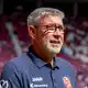 Urs Fischer geht in seine erste volle Saison als Trainer von Mainz 05. - Bild: Torsten Silz/dpa