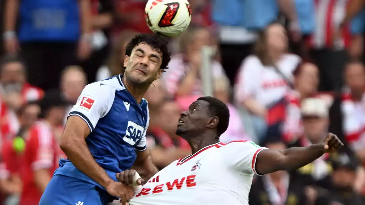 Ozan Kabak ging trotz eines Treffers als Verlierer mit der TSG Hoffenheim vom Platz. - Bild: Federico Gambarini/dpa