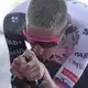 Tadej Pogacar muss nach einem Sturz bei der Vuelta aufgeben. (Archivbild) - Bild: Philippe Magoni/AP/dpa