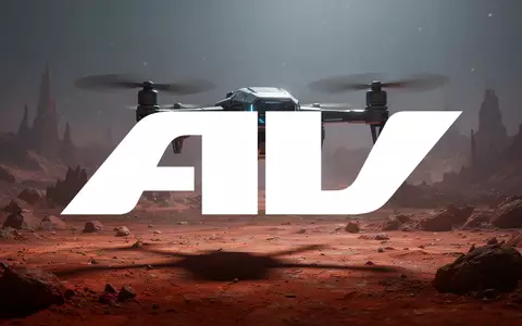 Futuristisches Drohnendesign über einer abstrakten Marslandschaft in atmosphärischem Licht. - Foto: über boerse-global.de