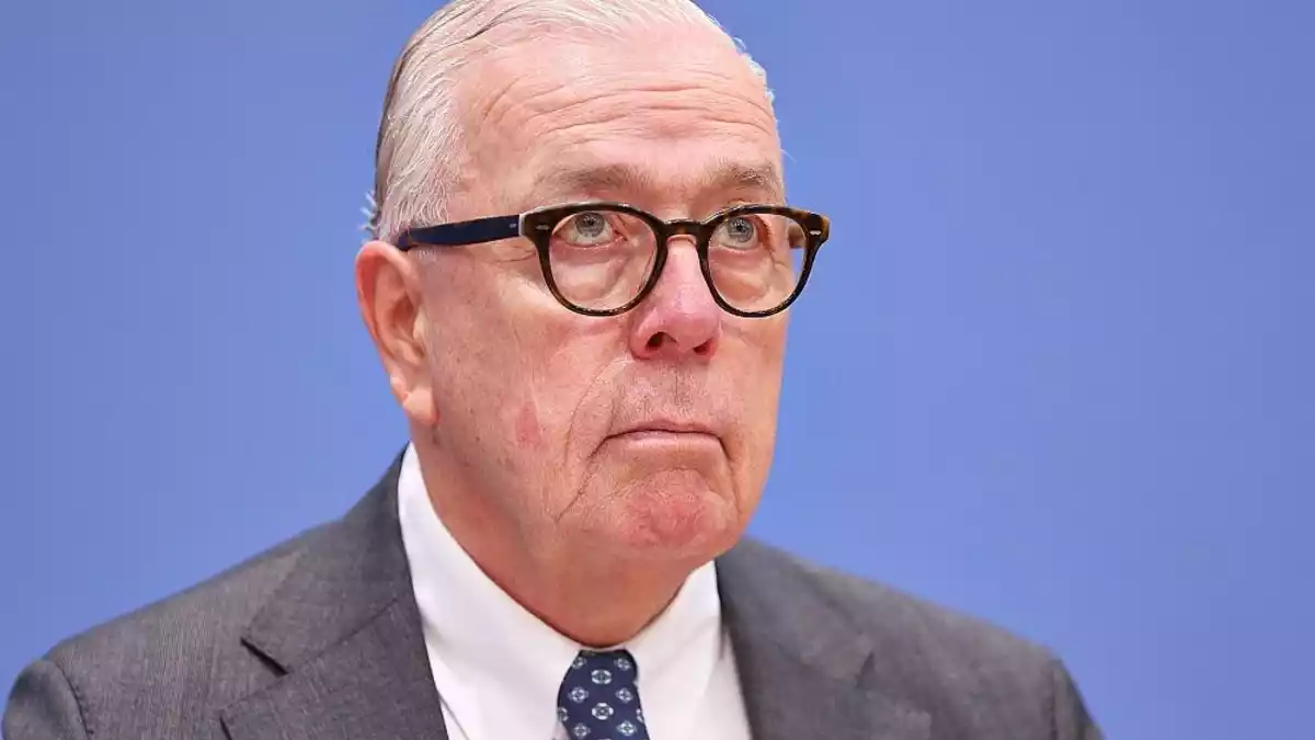 Ärztepräsident will pensionierte Ärzte an Schulen schicken