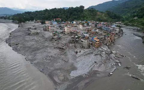 Die Flut hatte ganze Ortschaften verwüstet.  - Foto: Rajesh Kumar Singh/AP/dpa