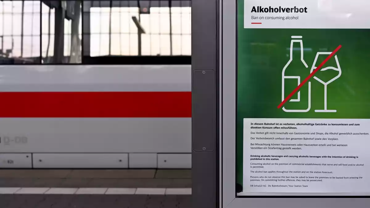 Das Sicherheitsgefühl für Reisende soll sich verbessern und der Reinigungsaufwand senken. (Archivbild) - Bild: Sven Hoppe/dpa