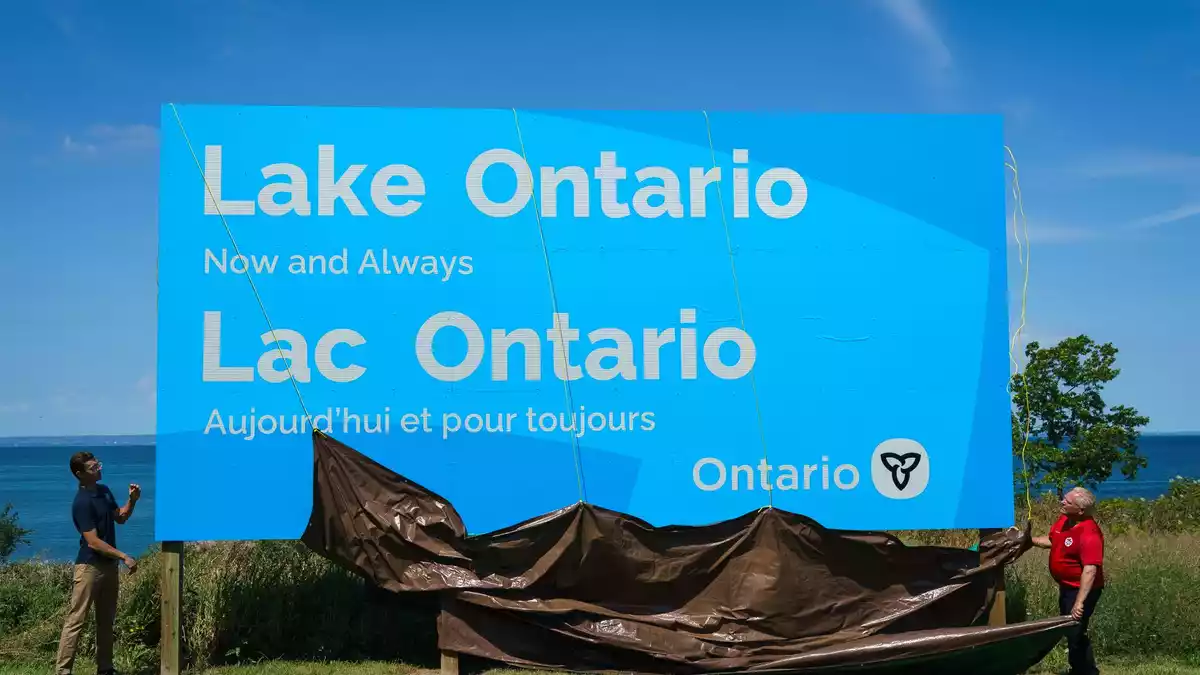 Für Doug Ford ist klar: Der Grenzsee wird immer Lake Ontario heißen.  - Bild: Keito Newman/The Canadian Press/AP/dpa