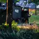 Die Polizei ist mit vielen kräften im Einsatz. - Bild: Michael Buholzer/KEYSTONE/dpa