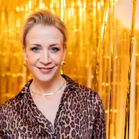 Auch ältere Frauen müssen im Fernsehen sichtbarer sein, findet Schauspielerin Annika Ernst. (Archivbild) - Foto: Christoph Soeder/dpa