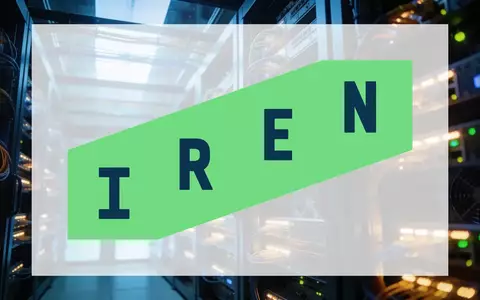 Modernes Rechenzentrum mit leuchtenden Server-Racks und komplexer Verkabelung in einer technologischen Umgebung. - Foto: über boerse-global.de