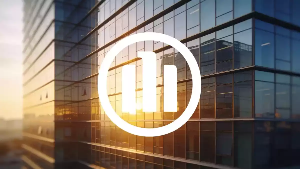 Allianz Weighs £5bn AA Bid, Shares Near Record High
