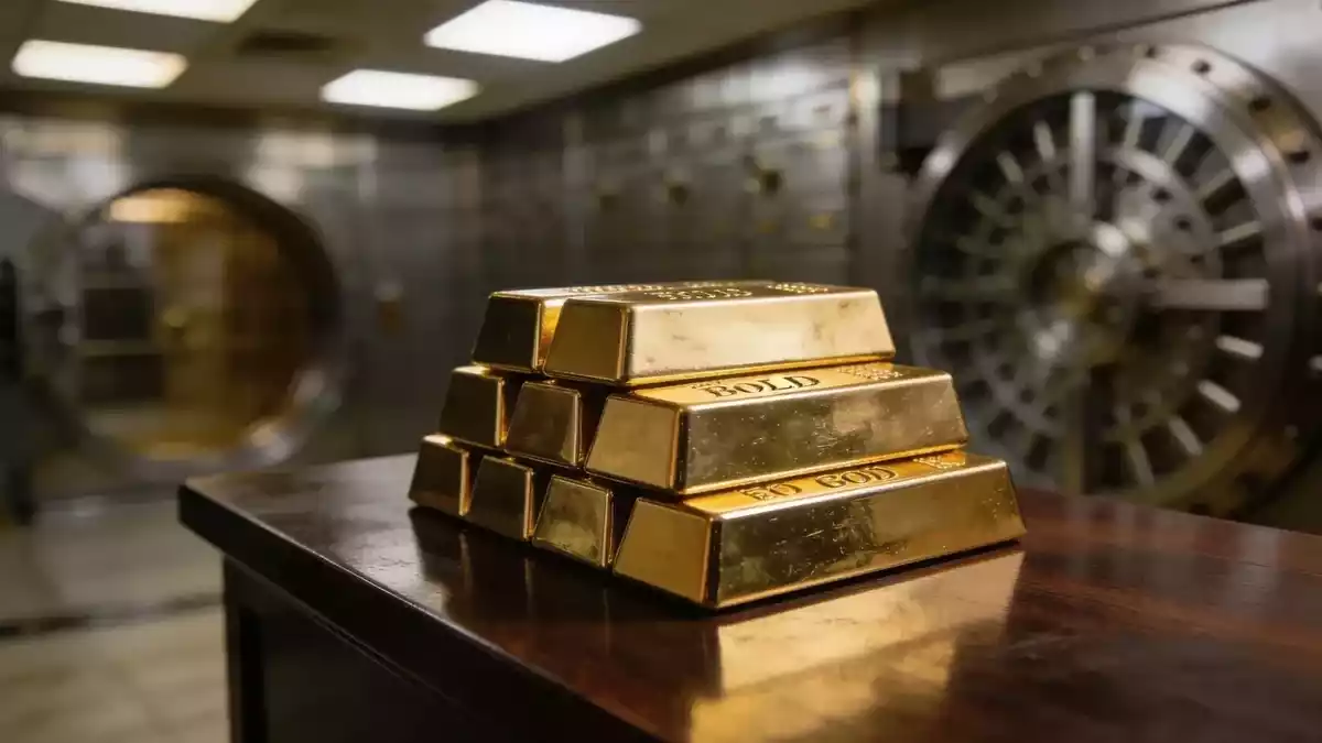 Gold Faces Hawkish Fed, Treasury Support in Pivotal Fortnight