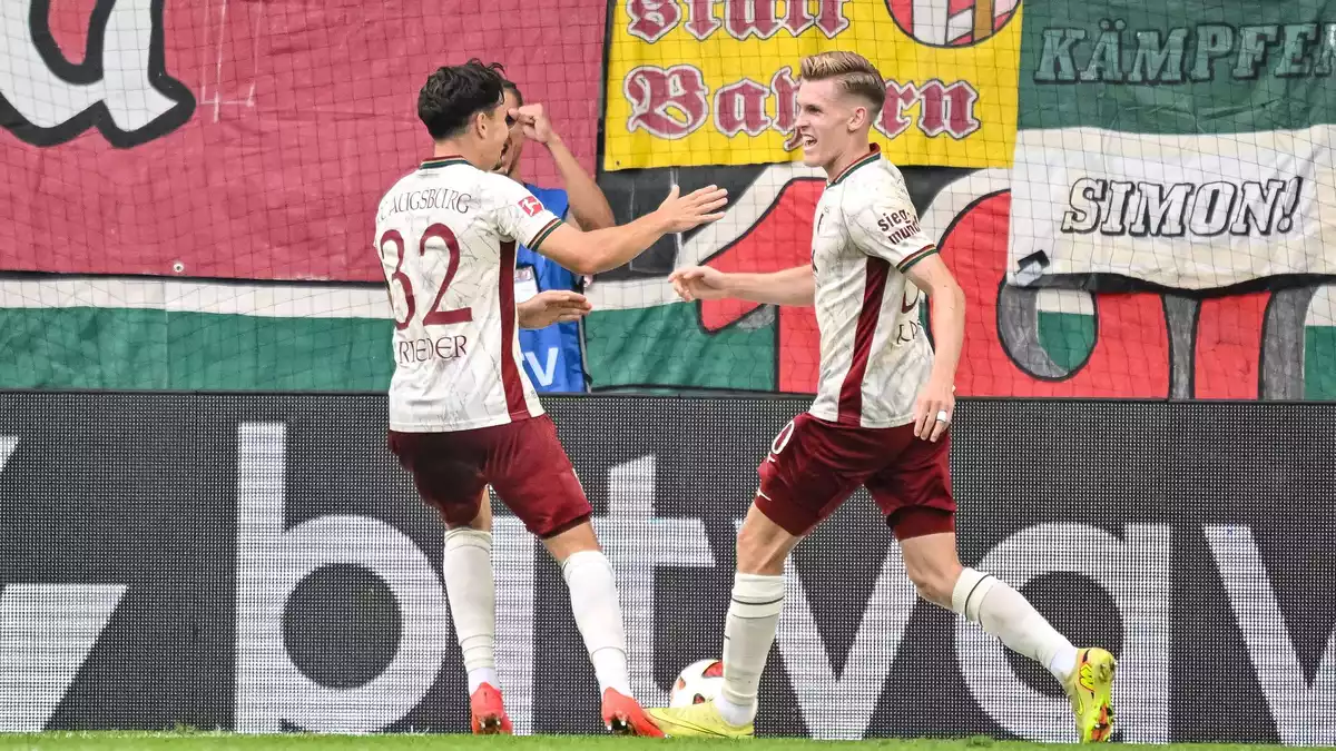 Augsburgs bester Mann gegen Schalke: Kade - Bild: Harry Langer/dpa