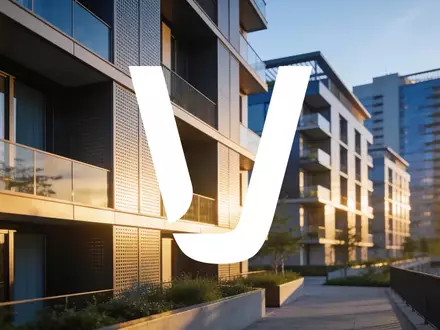 Moderne Wohnarchitektur bei Sonnenuntergang als Symbol für Immobilienentwicklung und städtisches Wachstum. - Foto: über boerse-global.de