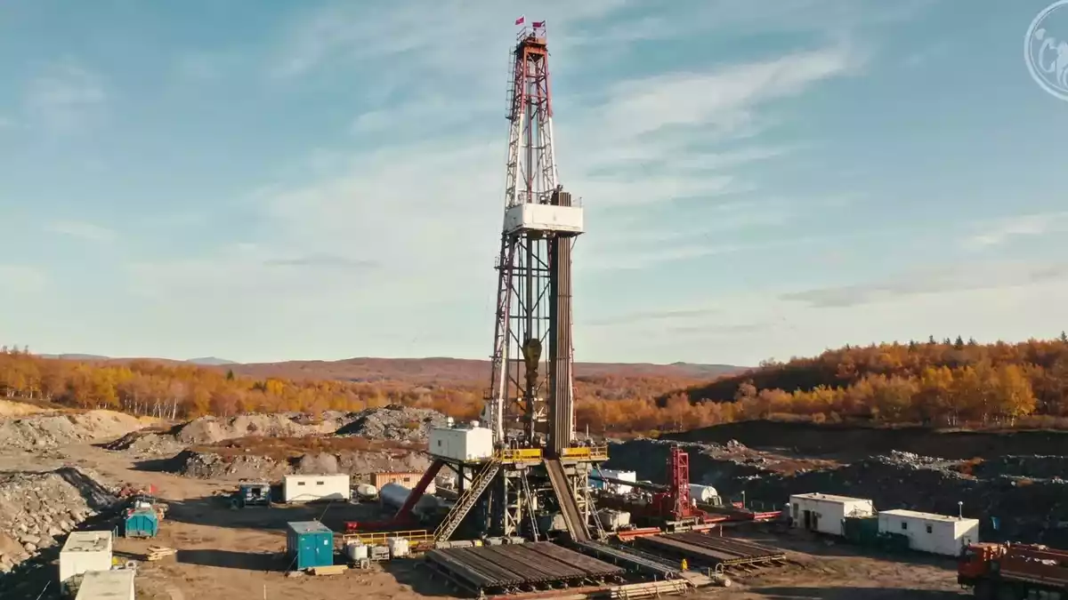Primary Hydrogen Insider Retreats Amid Stock Surge and Land Staking