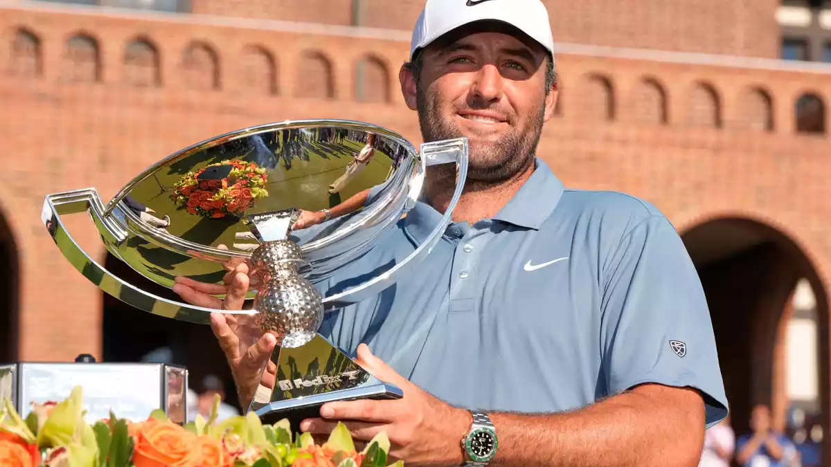 US-Golfstar Scottie Scheffler gewann in Atlanta die Tour Championship. - Bild: Mike Stewart/AP/dpa
