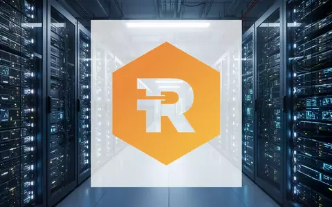 Reihen von leuchtenden Server-Racks in einem modernen Rechenzentrum als Symbol für digitale Infrastruktur. - Foto: über boerse-global.de