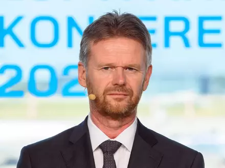 Condor-Chef Peter Gerber rechnet mit steigenden Ticketpreisen. - Foto: Soeren Stache/dpa-Zentralbild/POOL/dpa