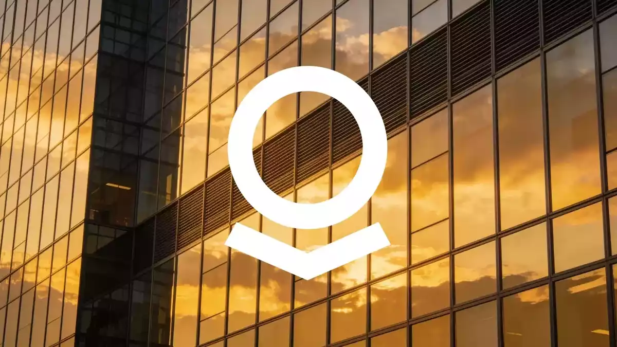Palantir Q2 Surge: 93% Revenue Growth vs. Insider Selling and High Valuation