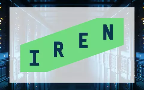 Moderne Serverinfrastruktur in einem Rechenzentrum mit atmosphärischer Beleuchtung für Hochleistungsrechnen. - Foto: über boerse-global.de