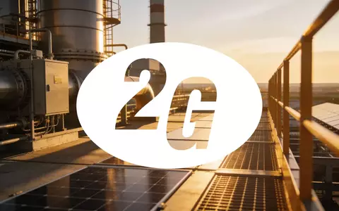 Moderne industrielle Energieanlage bei Sonnenuntergang als Symbol für nachhaltige Energietechnologie und globales Wachstum. - Foto: über boerse-global.de