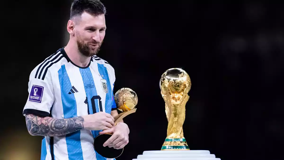 Der Höhepunkt in Messis Karriere: Der WM-Triumph 2022. (Archivbild) - Bild: Tom Weller/dpa