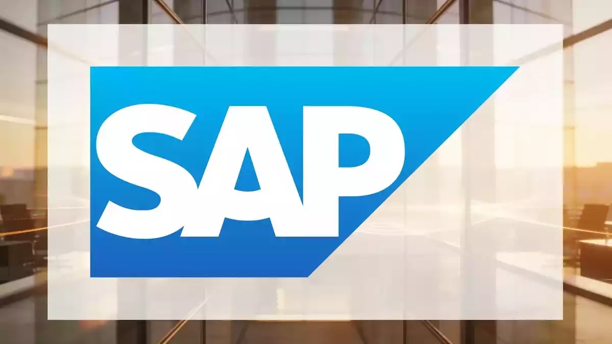 SAP Shares Recover After Analyst Target Cuts, Ecosystem Expands