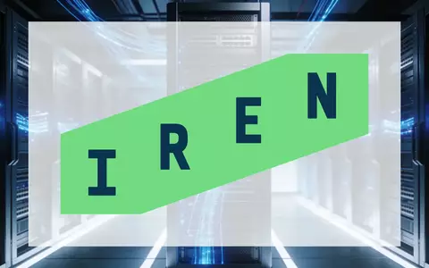 Modernes Rechenzentrum mit leuchtenden Glasfaserkabeln und Server-Racks als Symbol für digitale Infrastruktur. - Foto: über boerse-global.de