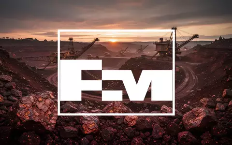 Industrielle Kupfermine bei Sonnenaufgang mit Fokus auf Rohmaterialien und Bergbau-Atmosphäre - Foto: über boerse-global.de