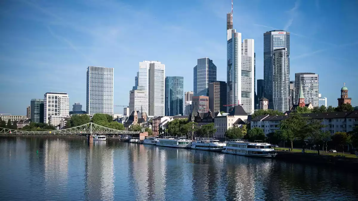 Die Geschäfte für Banken in Europa liefen zuletzt gut, in den USA verdienten Geldhäuser aber noch besser. (Archivbild) - Bild: Hannes P. Albert/dpa