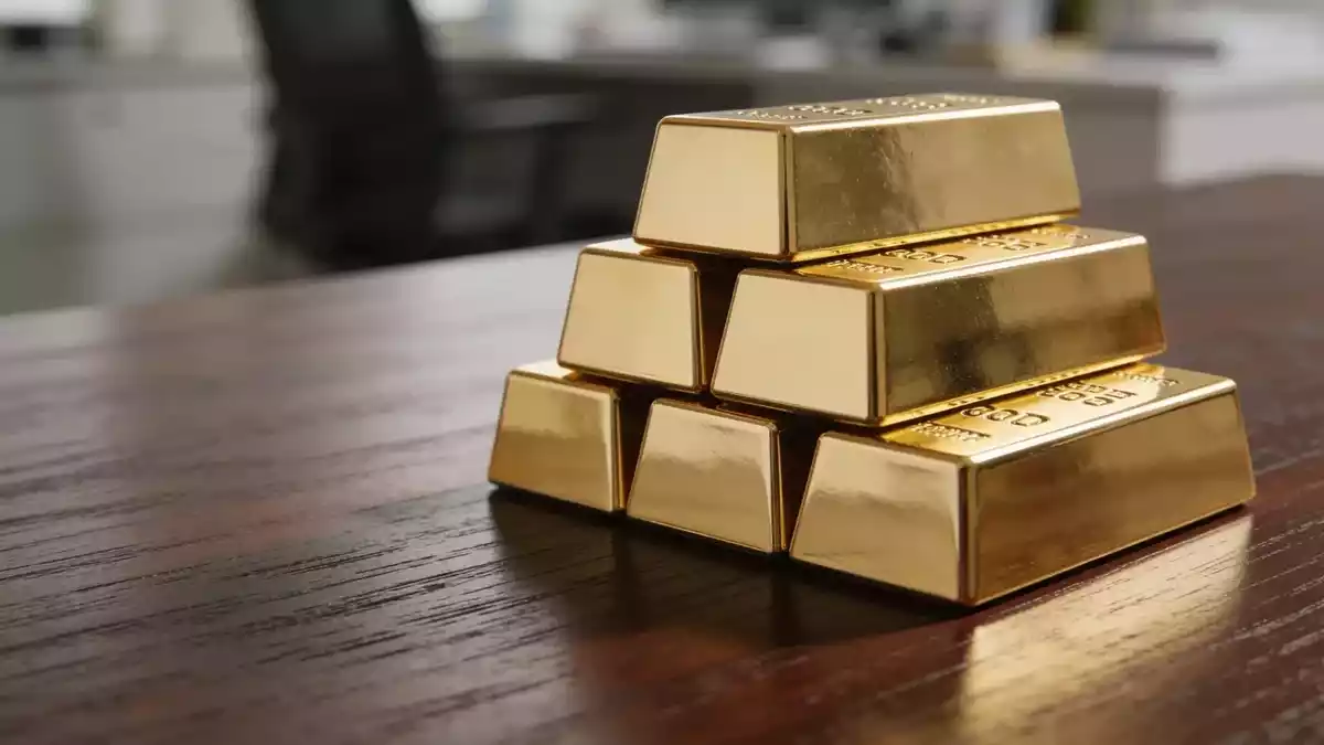 Gold Flat at $4,452 as Fed Hawkishness Offsets Middle East Tensions