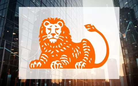 Abstrakte Darstellung einer modernen Skyline bei Sonnenaufgang als Symbol für finanzielles Wachstum und Marktstabilität. - Foto: über boerse-global.de