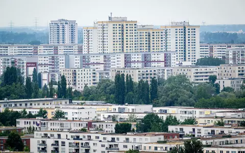 Im Osten Deutschlands leben die Menschen häufiger zur Miete.  - Foto: Soeren Stache/dpa