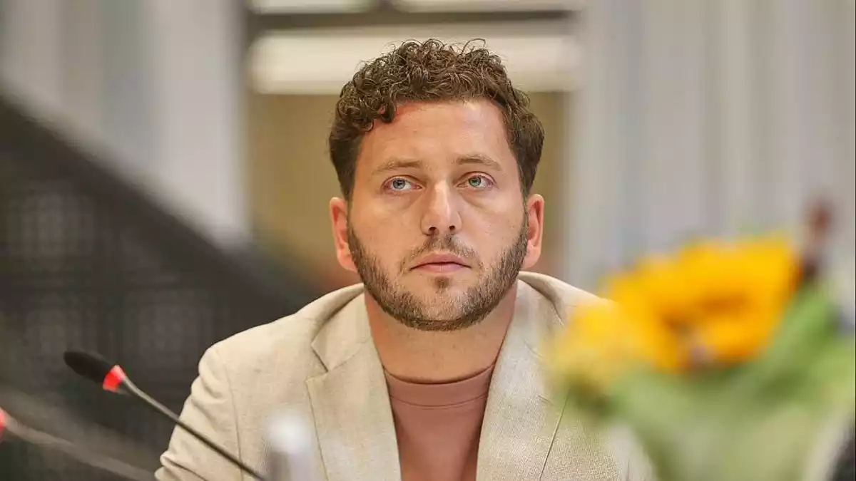 Grünen-Chef wirft Merz Wahlkampf ohne Wähler vor