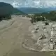 Ein Blick auf die Schäden nach einer Sturzflut im Gebiet Devighat im Distrikt Nuwakot. - Bild: Gopal Dahal/JNA via ZUMA Press Wire/dpa