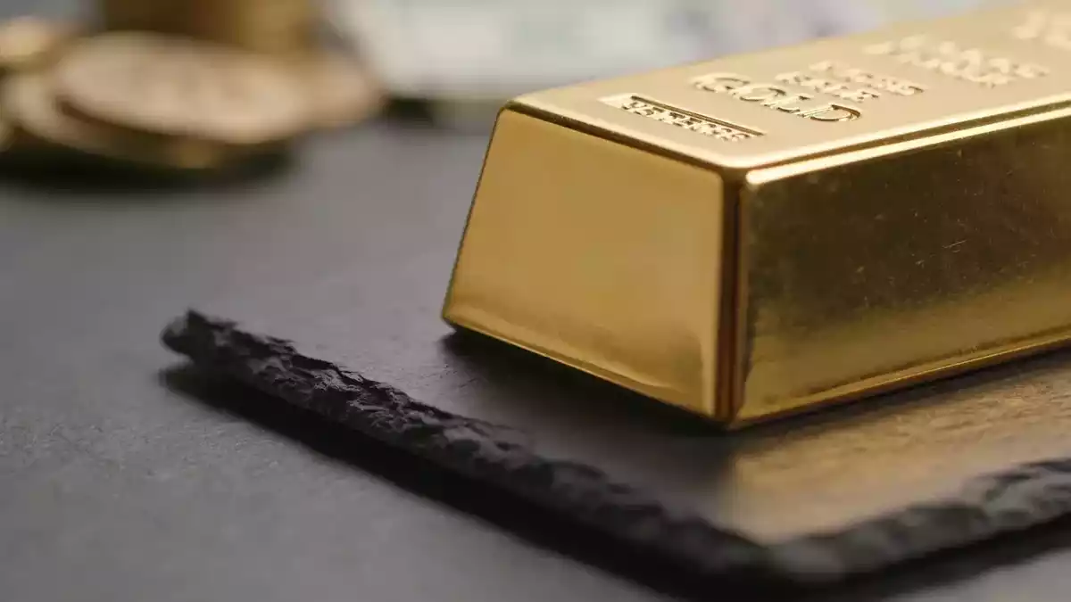Central Banks Drive Gold Demand as Retail Investors Stay on Sidelines