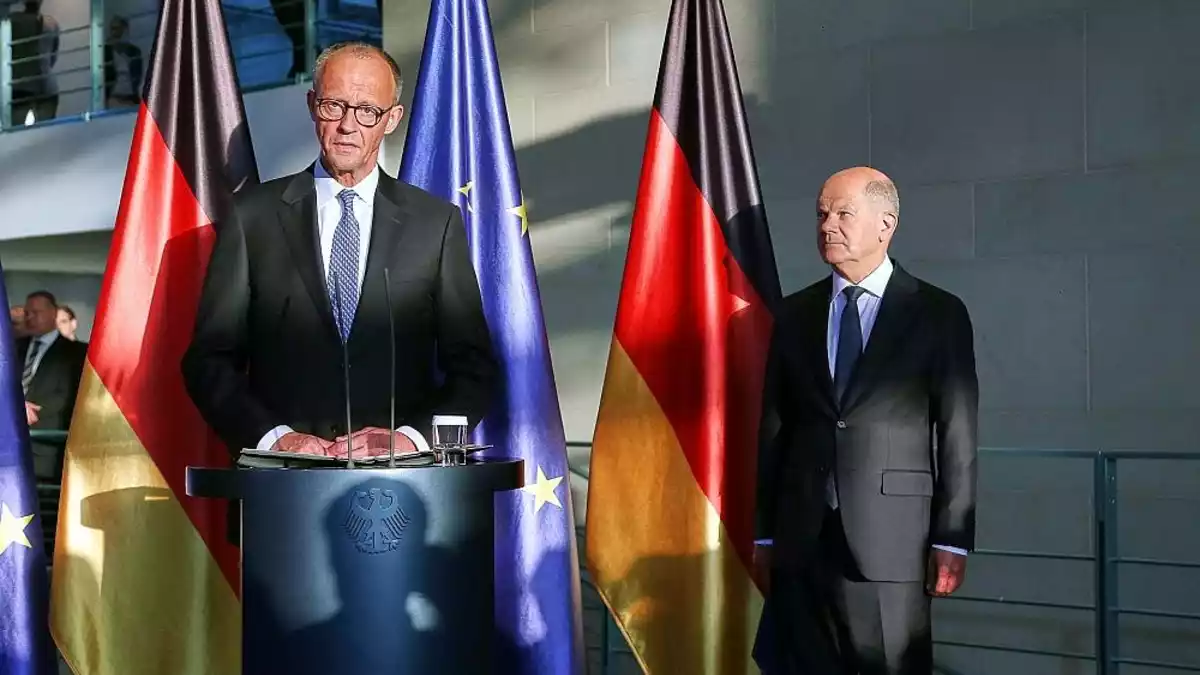 Umfrage: Mehrheit sieht Merz als schlechteren Kanzler als Scholz