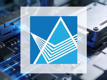 Hochmoderne Halbleiter-Reinraumumgebung mit Fokus auf photonische Hardware und Präzisionstechnik. - Foto: über boerse-global.de