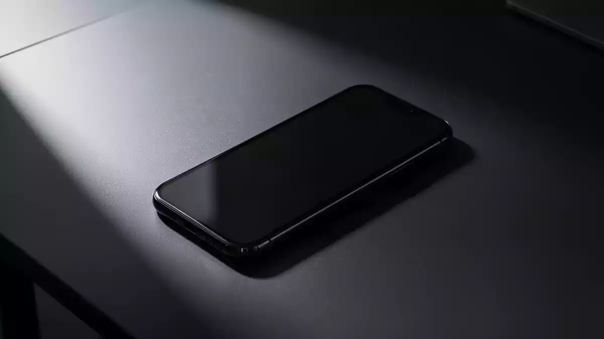 Packagist: 13 Schadpakete zielen auf iPhone-Daten und Wallets