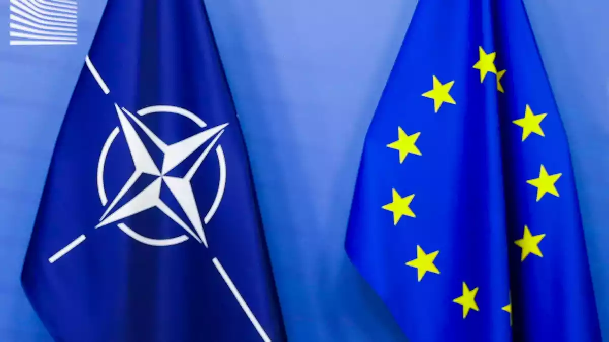 Nato und EU beraten über eine Reaktion auf den gescheiterten Drohnen-Angriff. (Archivfoto) - Bild: Francisco Seco/AP Pool/AP/dpa