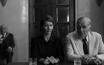 Sandra Hüller als Erika Mann und Hanns Zischler als Thomas Mann in einer Filmszene. - Foto: Agata Grzybowska/Neue Visionen Filmverleih/dpa