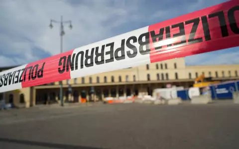 Wegen eines Bombenalarms wurde der Augsburger Hauptbahnhof abgesperrt. - Foto: Felix Kirberg/dpa