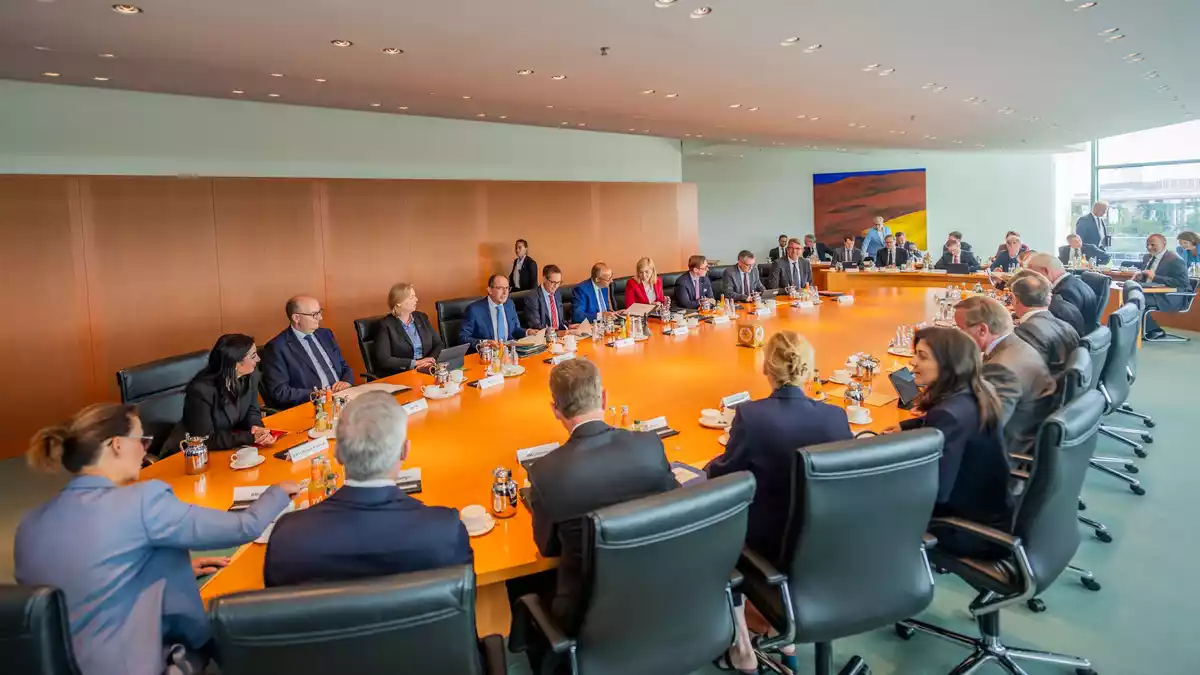 Das Kabinett hat den Entwurf der Einkommensteuerreform beschlossen. - Bild: Michael Kappeler/dpa