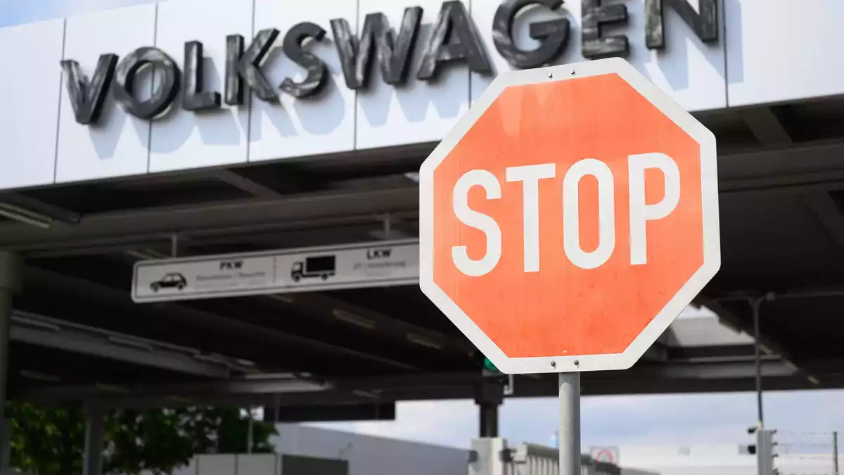 Die einstige Vorzeigefabrik von Volkswagen in Zwickau ist zum Wackelkandidat geworden. (Archivbild) - Bild: Hendrik Schmidt/dpa