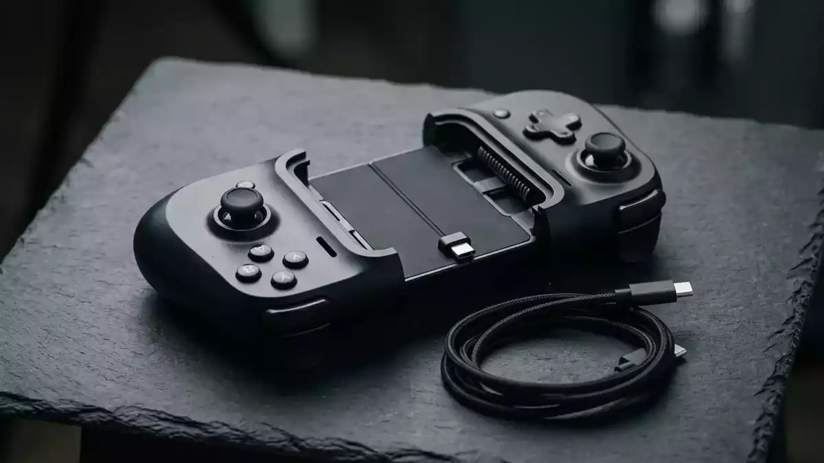 Razer Prio: Faltbarer Smartphone-Controller startet für 109,99 Euro
